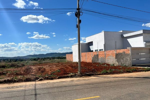 Excelente para comércio, Lote St Granville Goianésia, GO, próximo à praça